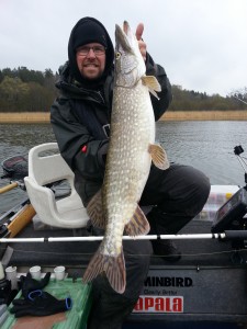 Gäddfiske i Silver Eaglebåten! Fiskeguidning med fiskeguide Mikael Puhakka www.fishguide.se