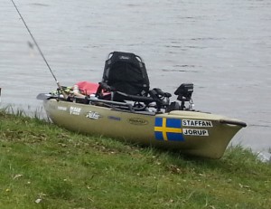 Gäddfiske i Hobie! Fiskeguidning med fiskeguide Mikael Puhakka www.fishguide.se